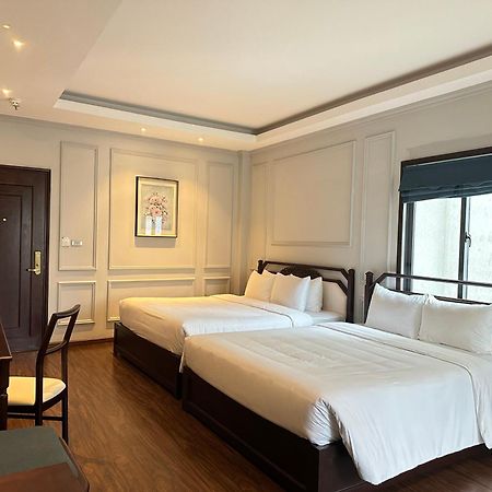 Salute Premium Hotel & Spa Hanoi Buitenkant foto