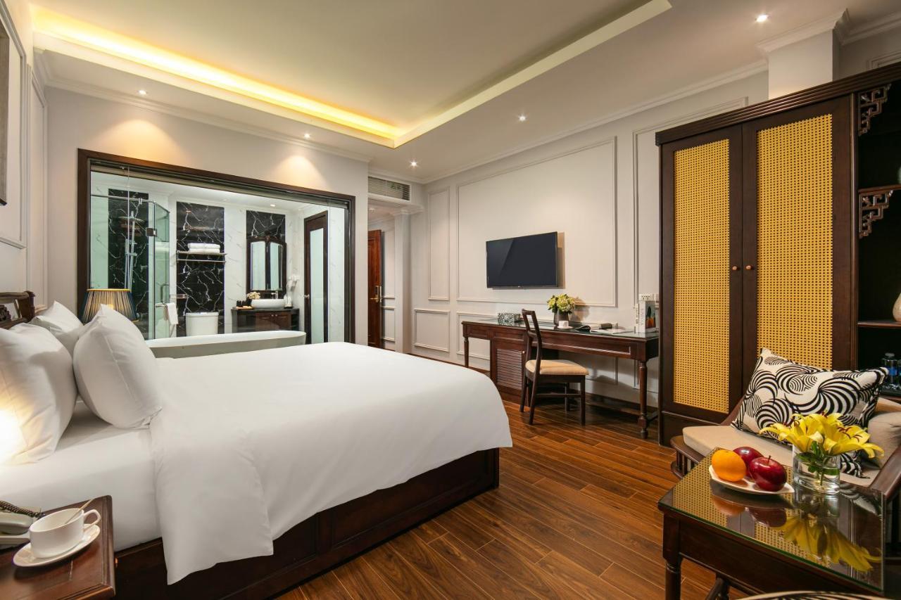 Salute Premium Hotel & Spa Hanoi Buitenkant foto