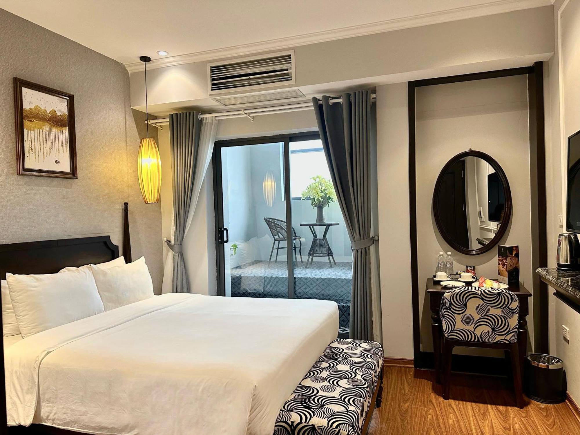 Salute Premium Hotel & Spa Hanoi Buitenkant foto