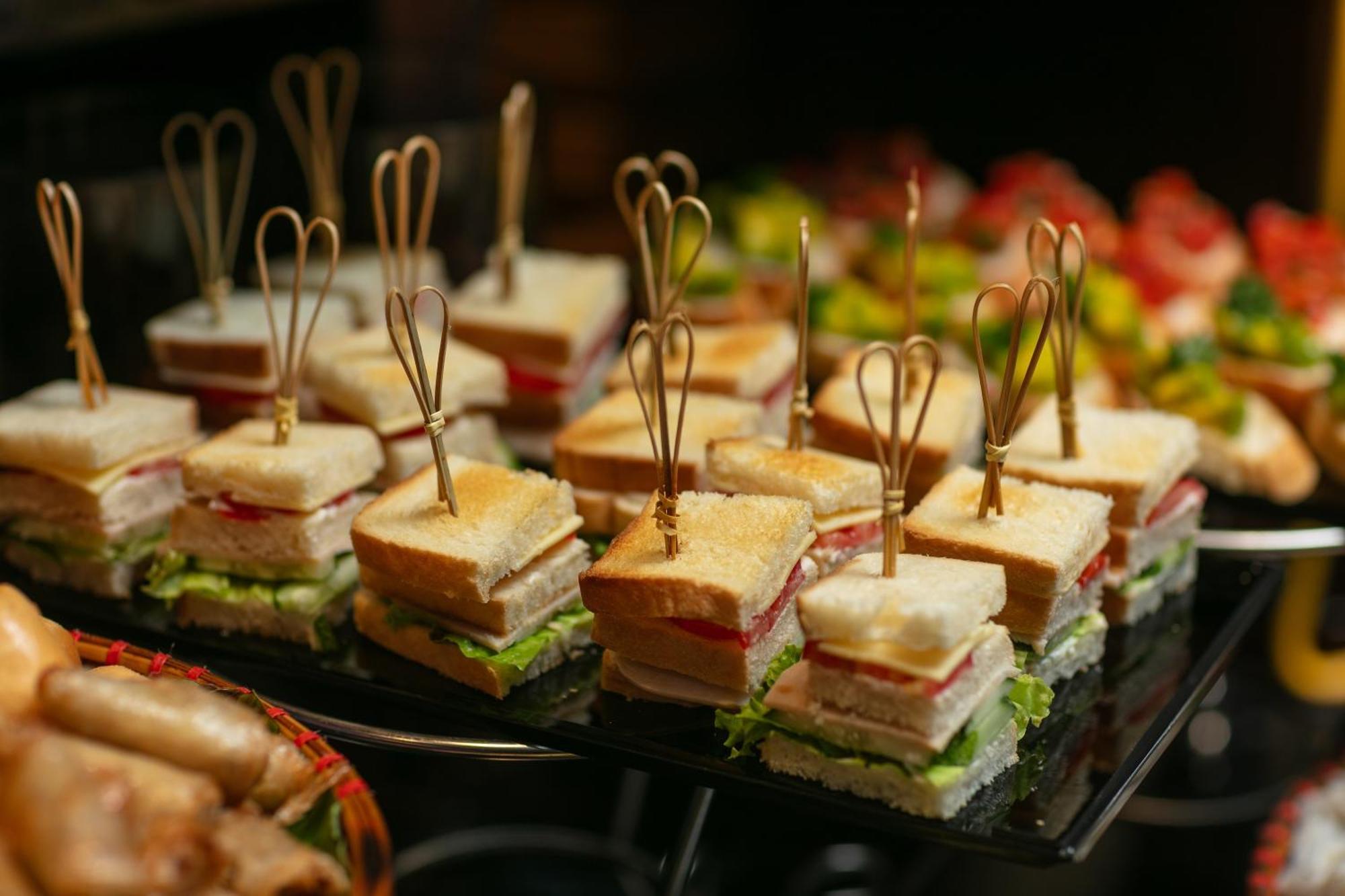 Salute Premium Hotel & Spa Hanoi Buitenkant foto